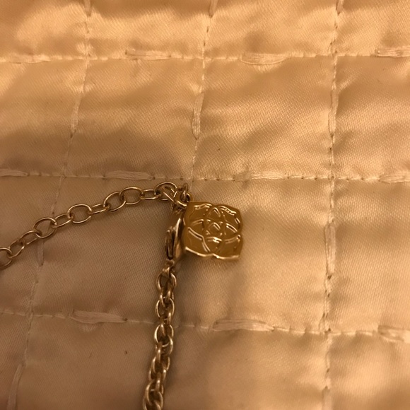 Kendra Scott Necklace / Danielle earrings - Picture 3 of 4